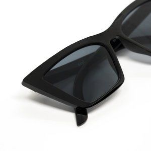 leia The Grace Sunnies Black